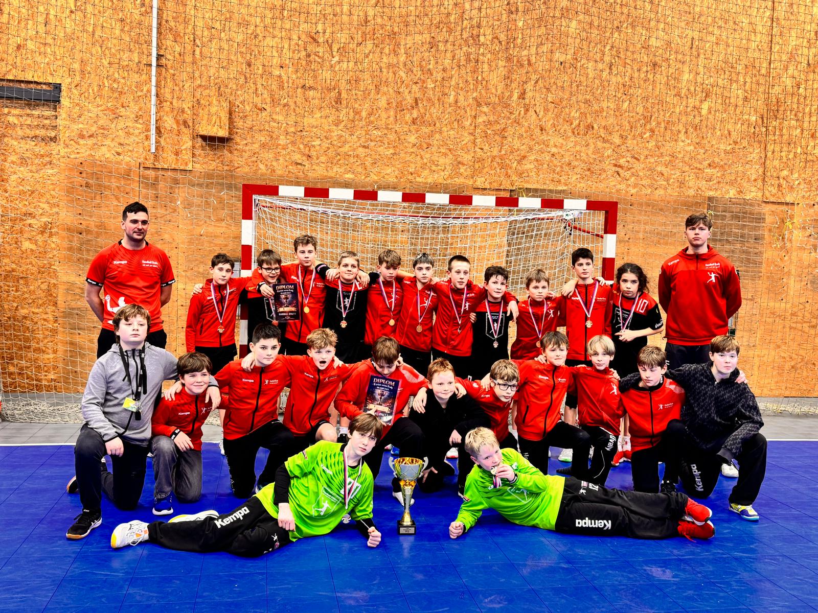 Fotka ke článku Pohár města Úvaly po roce opět zůstává po výborných výkonech v Úvalech